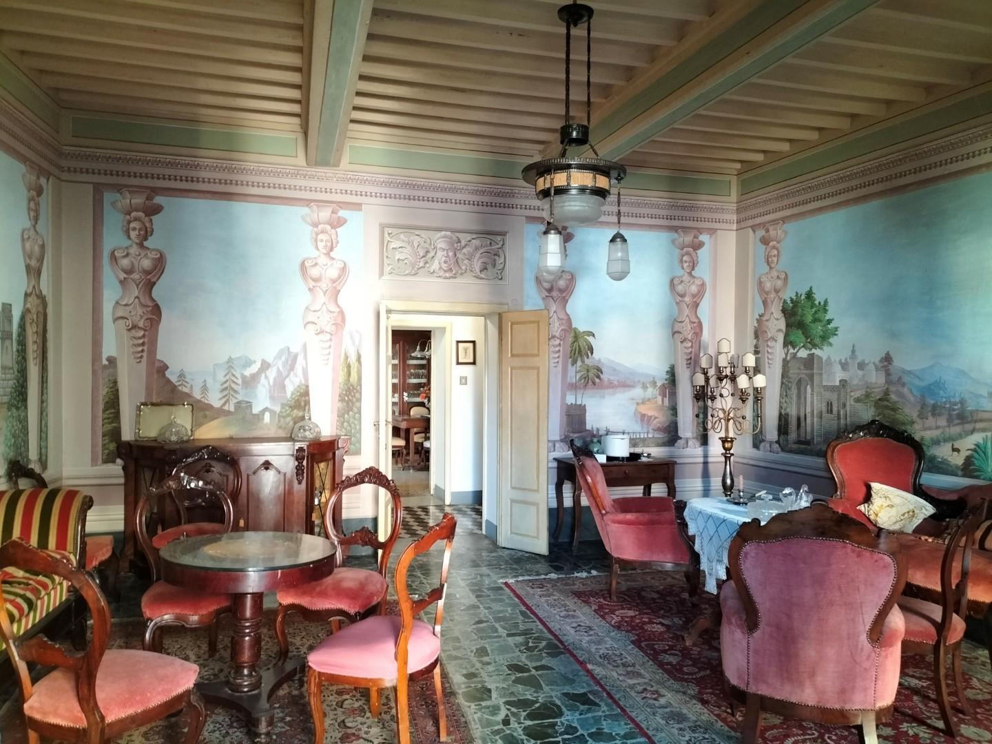 Stabile/Palazzo con giardino a Pisa