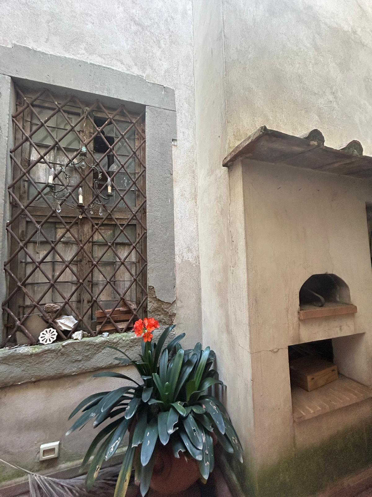 Stabile/Palazzo con terrazzo, Pisa santa maria