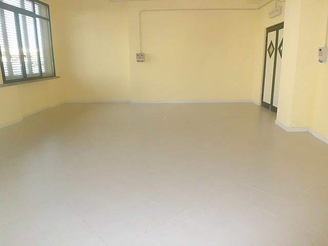 Locale commerciale in affitto, Pisa ospedaletto