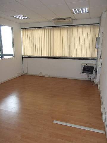 Locale commerciale in affitto, Pisa ospedaletto
