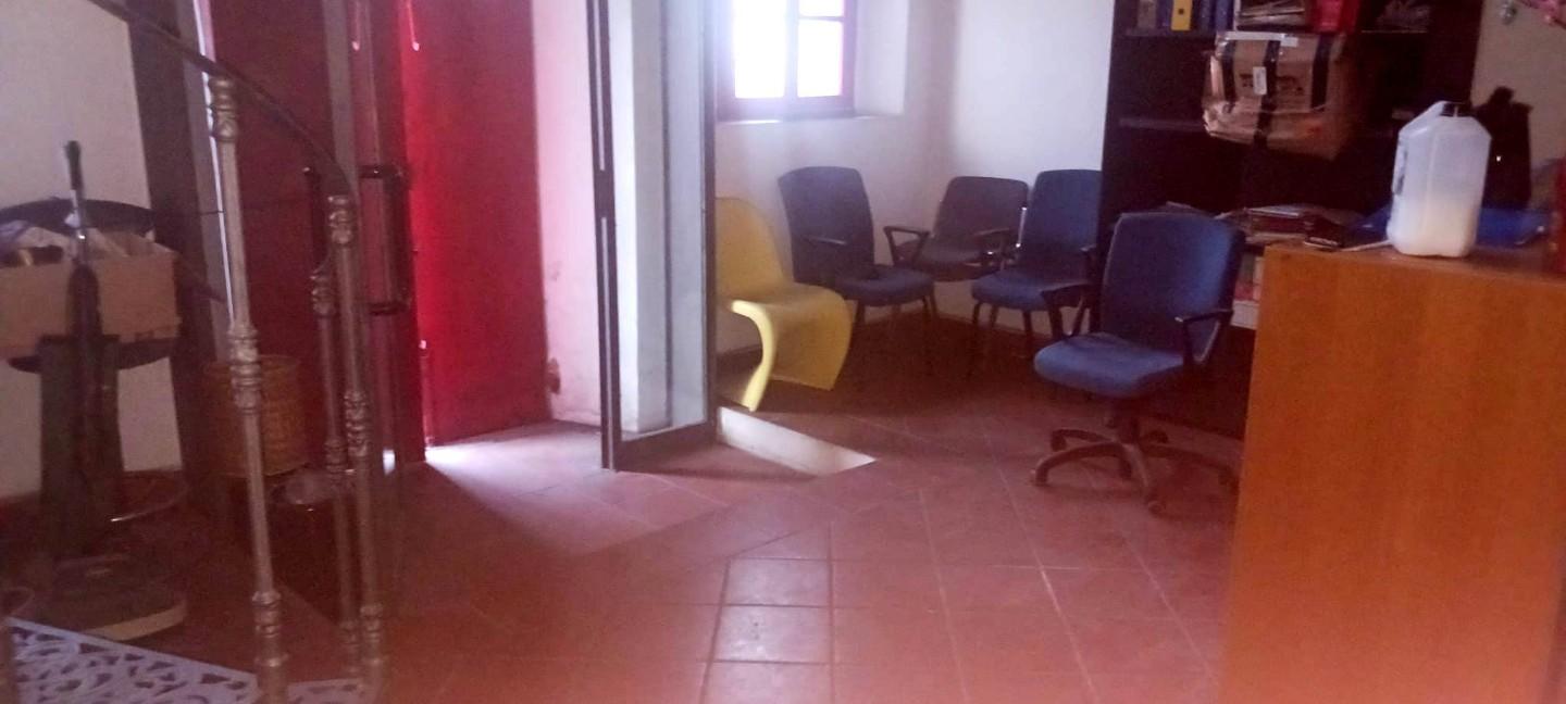 Locale commerciale in affitto, San Giuliano Terme mezzana