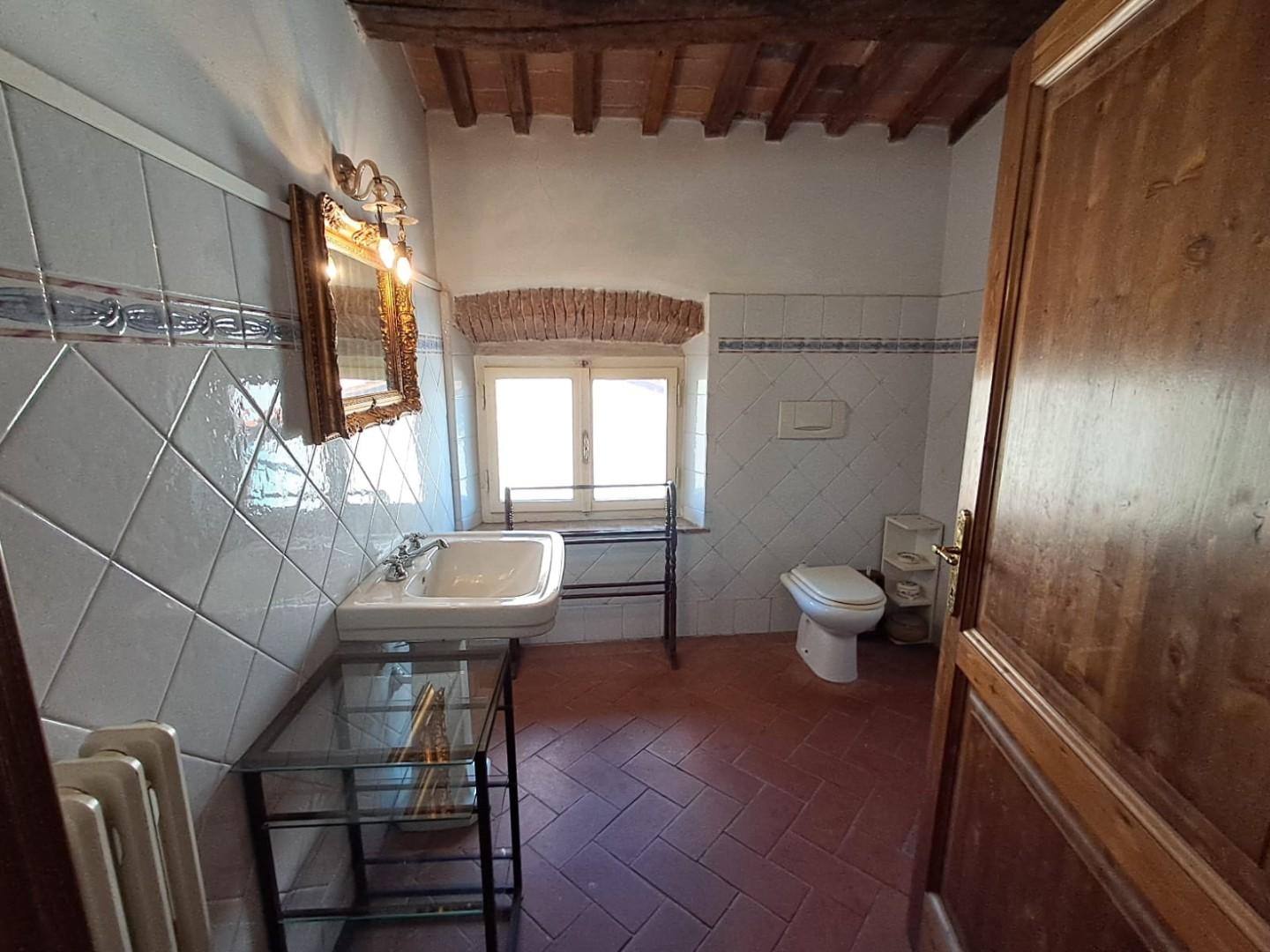 Villa con giardino a Santa Maria a Monte