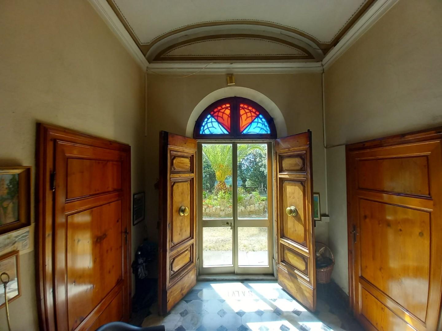 Villa con giardino a Fauglia