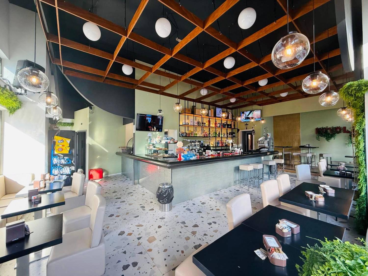Attivit commerciale Bar e tabacchi in vendita a Pescara