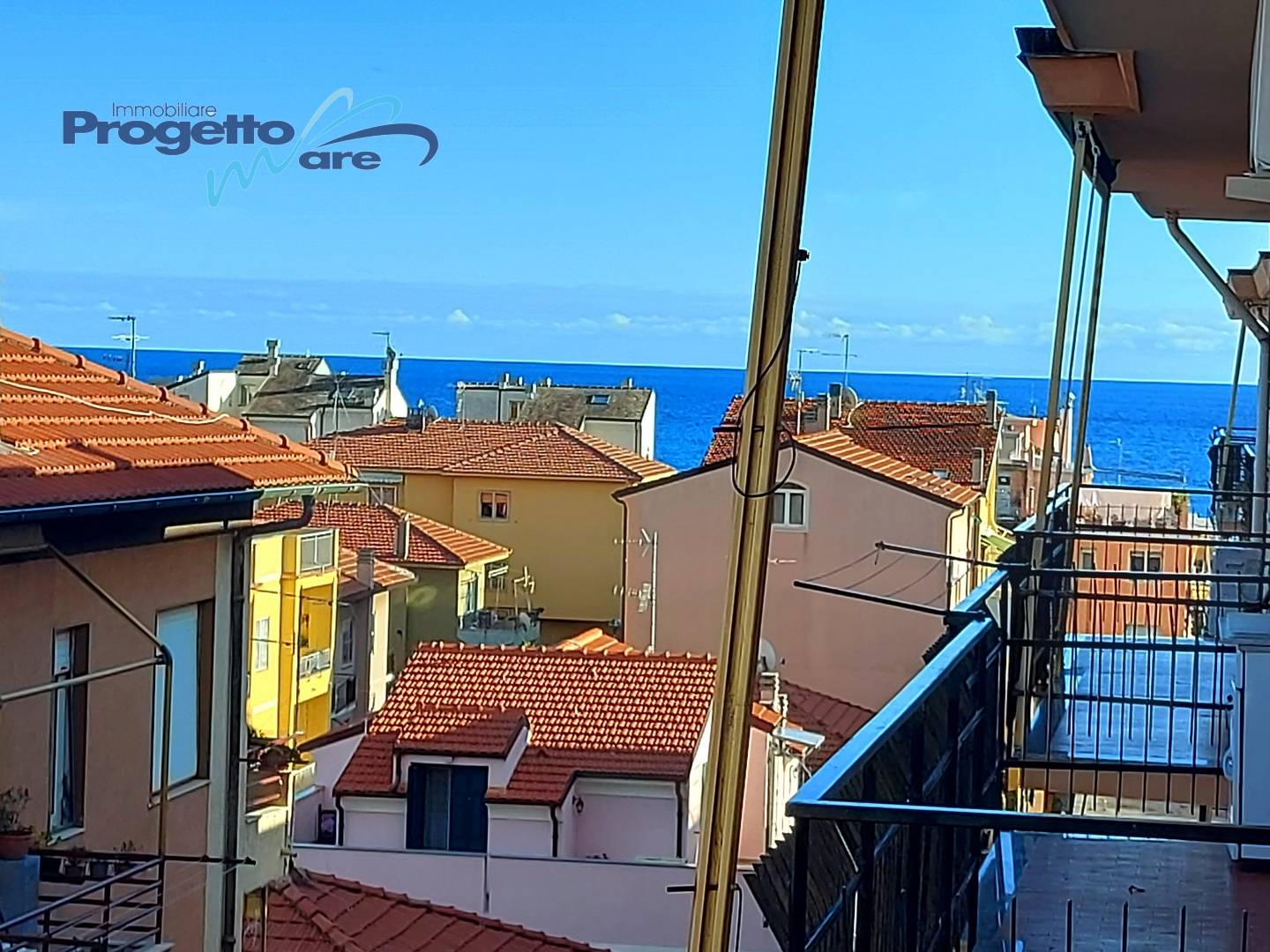 Appartamento Bilocale in vendita a Pietra Ligure, Santa Corona