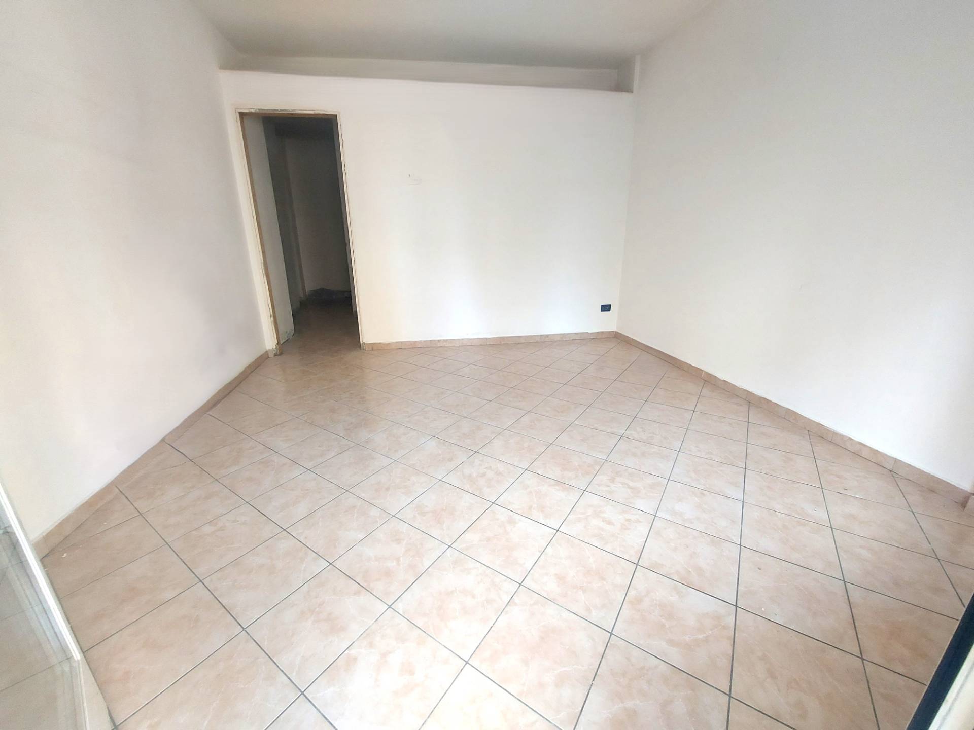 Appartamento Bilocale in vendita a Pietra Ligure, lungofiume