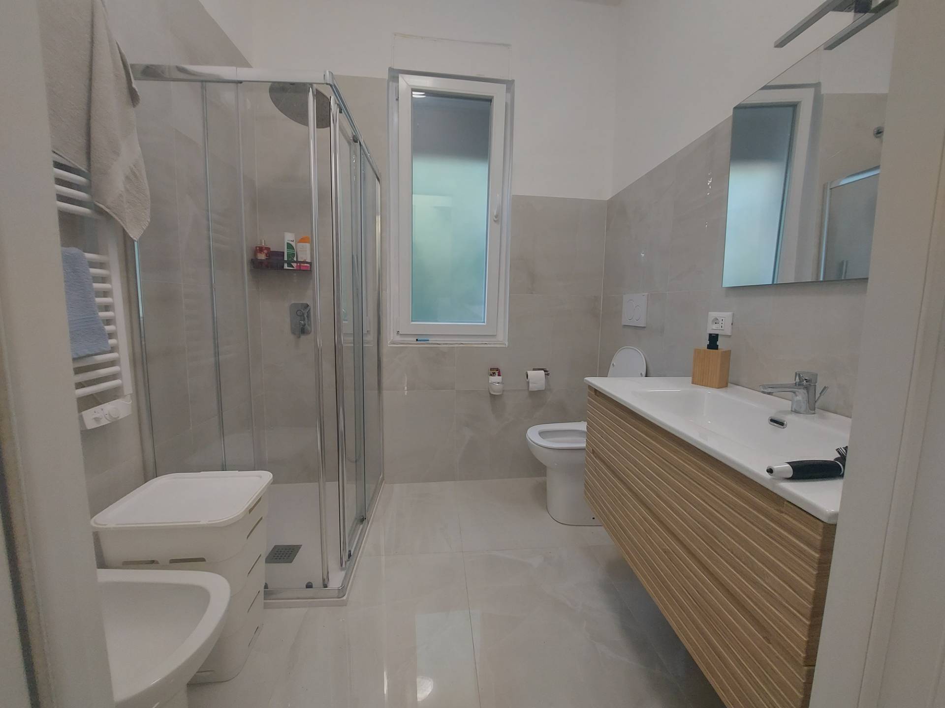 Appartamento Quadrilocale in vendita a Pietra Ligure, Centro storico