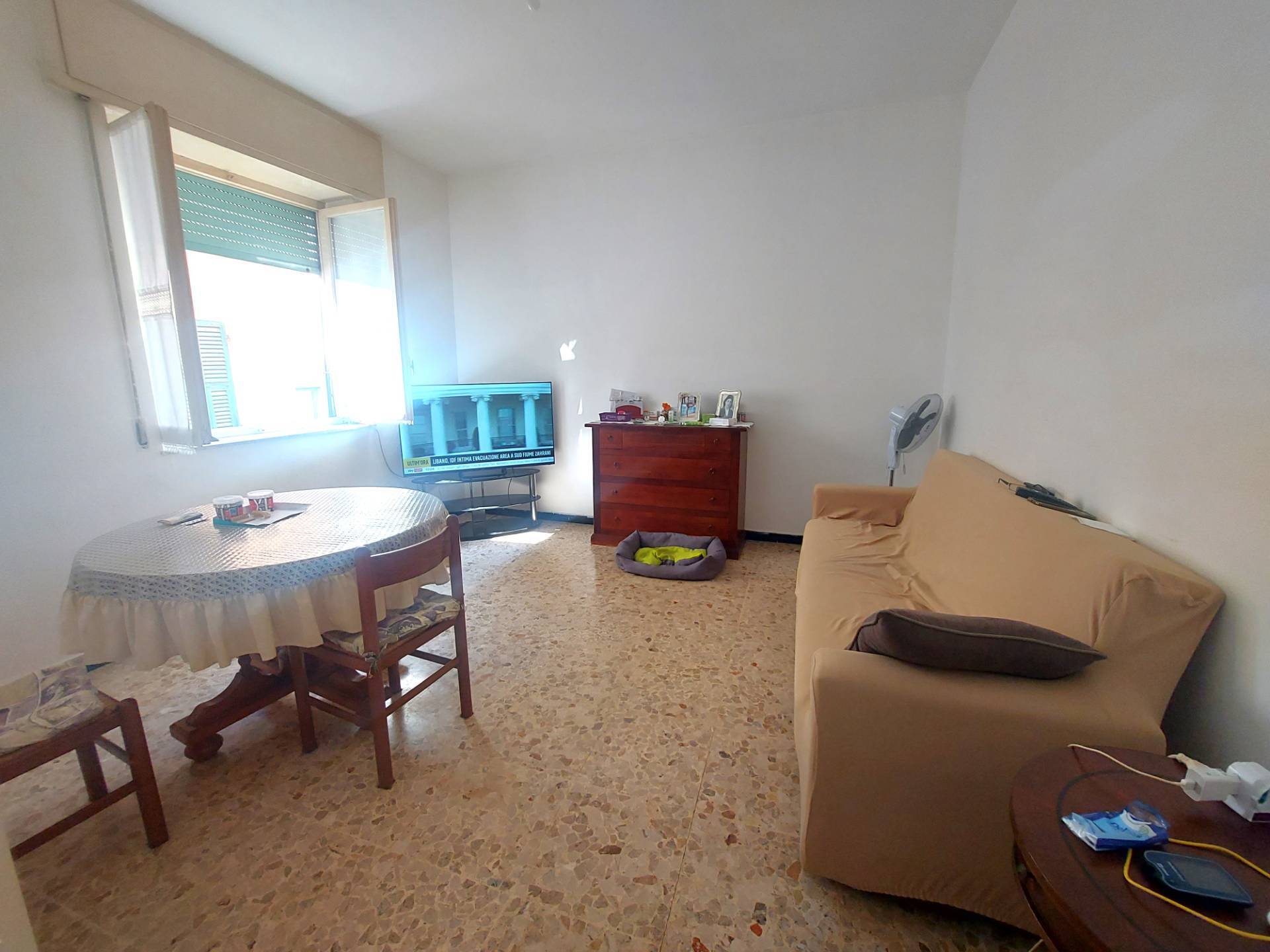 Appartamento Quadrilocale in vendita a Pietra Ligure, Centro storico