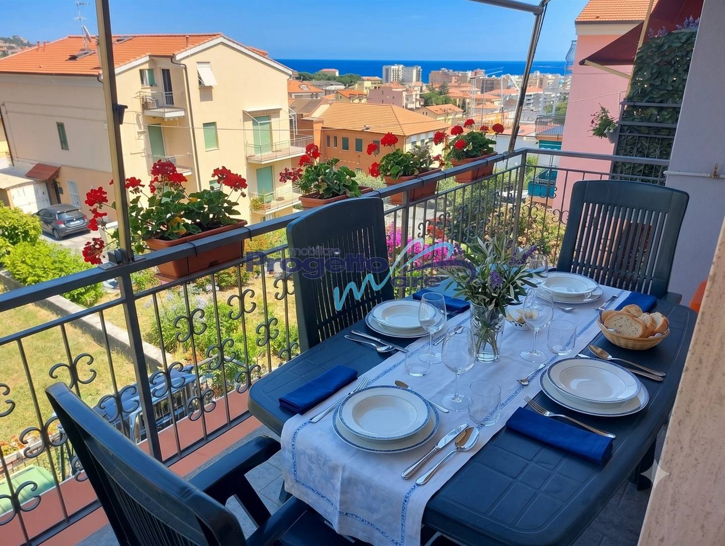 Appartamento Bilocale in vendita a Pietra Ligure, San Francesco-San Domenico