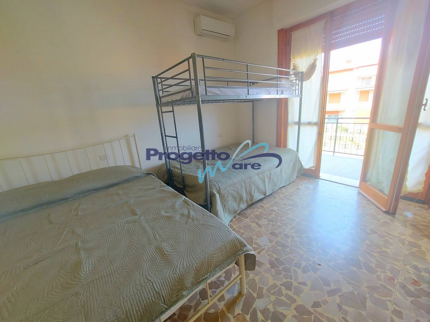 Appartamento Bilocale in vendita a Pietra Ligure, San Francesco-San Domenico