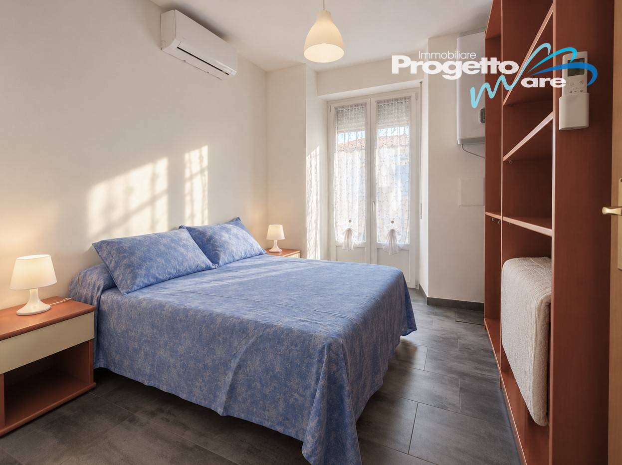 Appartamento Trilocale in vendita a Pietra Ligure, Centro storico
