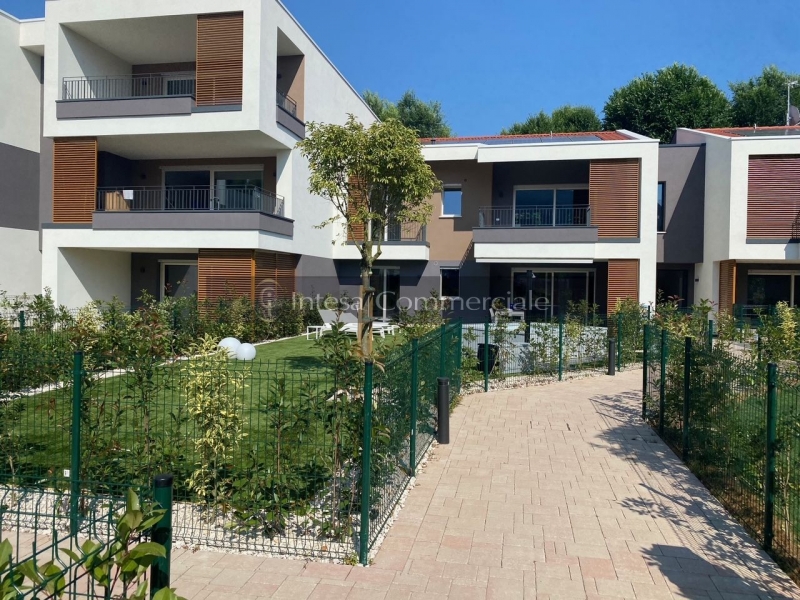 Quadrilocale con giardino a Collebeato