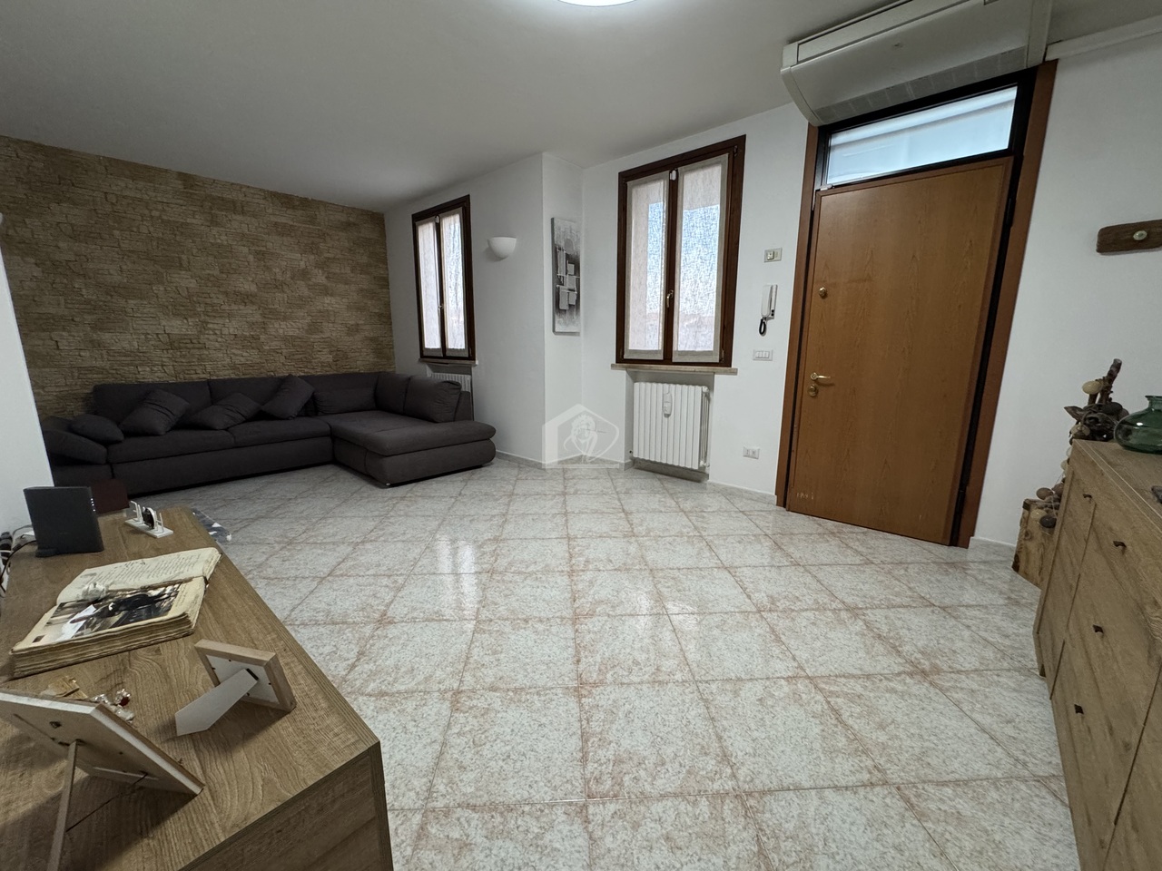 Villa con giardino a Suzzara