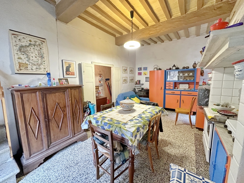 Trilocale con terrazzo a Gavorrano