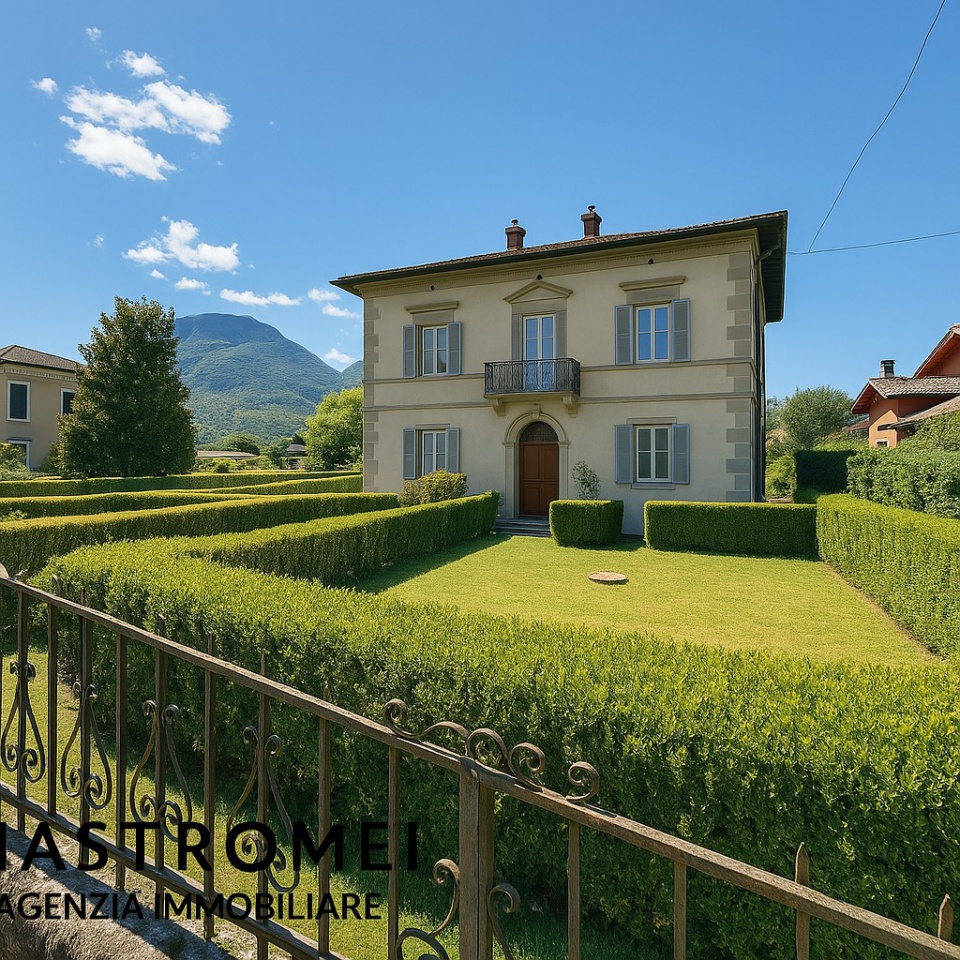 Villa con giardino in via del canto, Coreglia Antelminelli