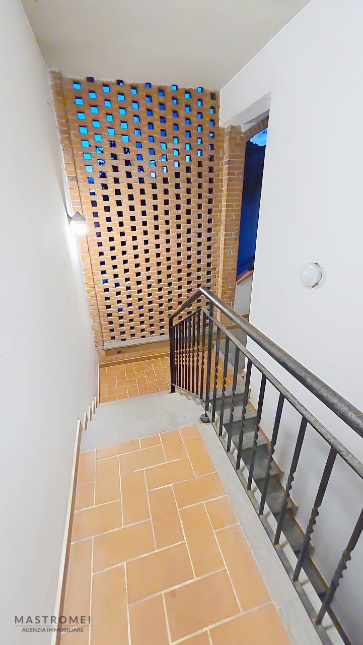 Trilocale con terrazzo in via nardi, Altopascio