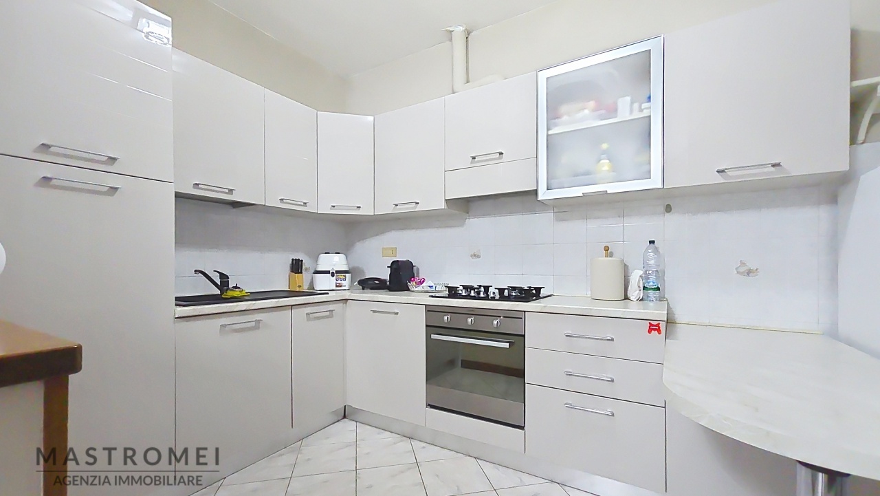 Trilocale con terrazzo in via nardi, Altopascio