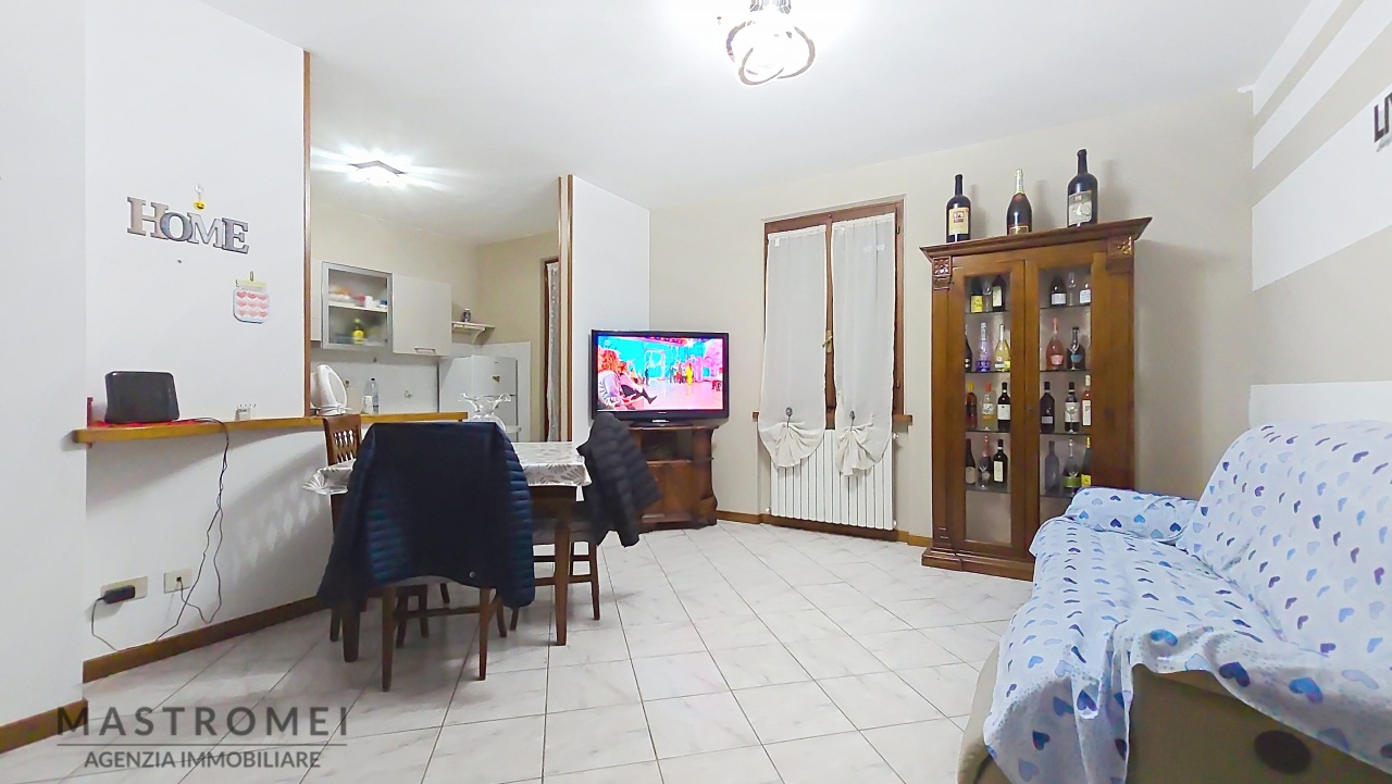 Trilocale con terrazzo in via nardi, Altopascio