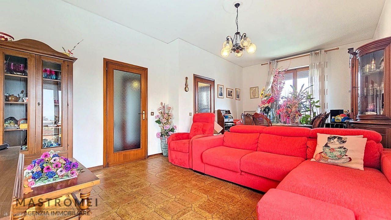 Attico con terrazzo a Altopascio