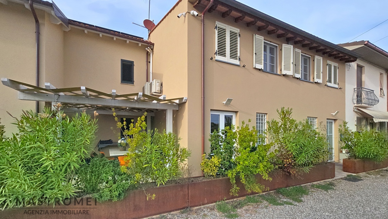 Casa indipendente in vendita in via dle ponte ai pini, Altopascio