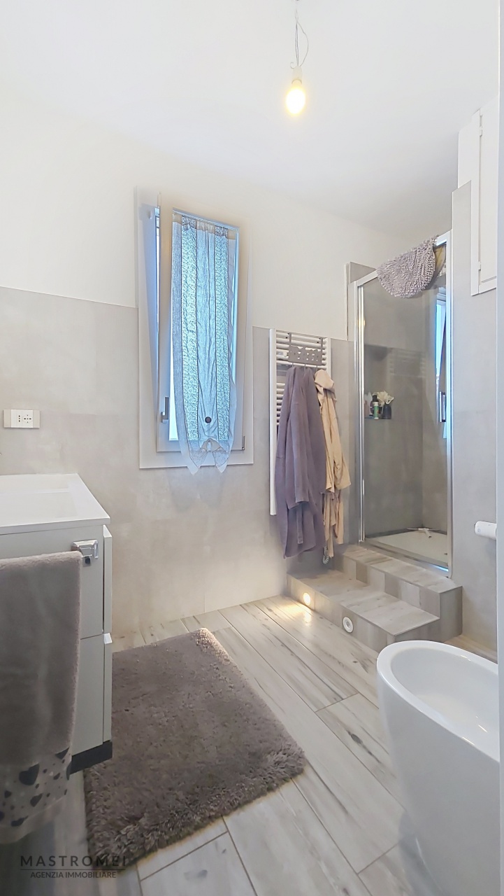 Villa con giardino in via ulivi, Castelfranco di Sotto