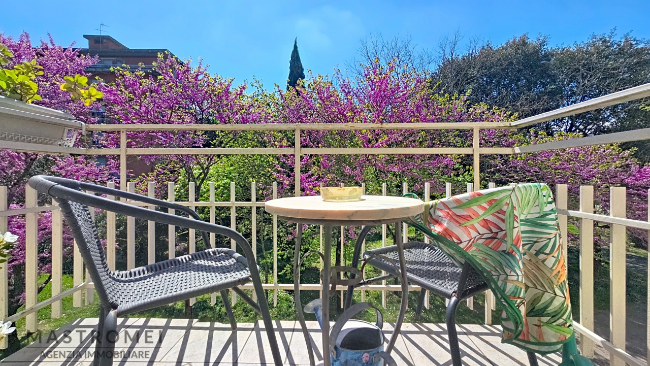 Appartamento con terrazzo in via marconi, Altopascio