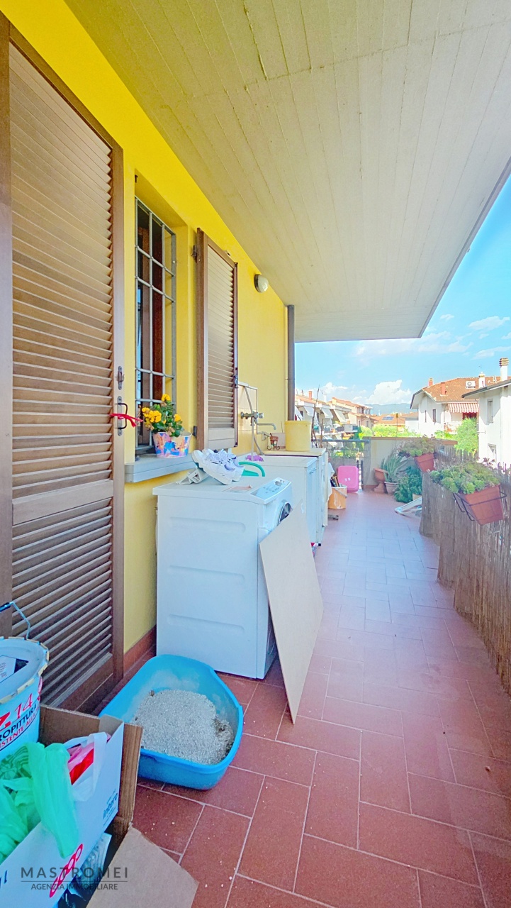 Trilocale con terrazzo in via santa maria, Buggiano