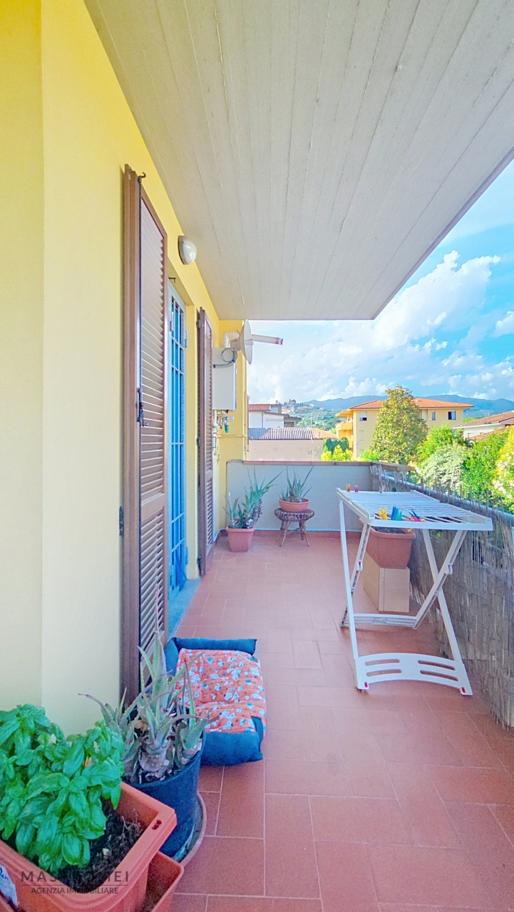 Trilocale con terrazzo in via santa maria, Buggiano