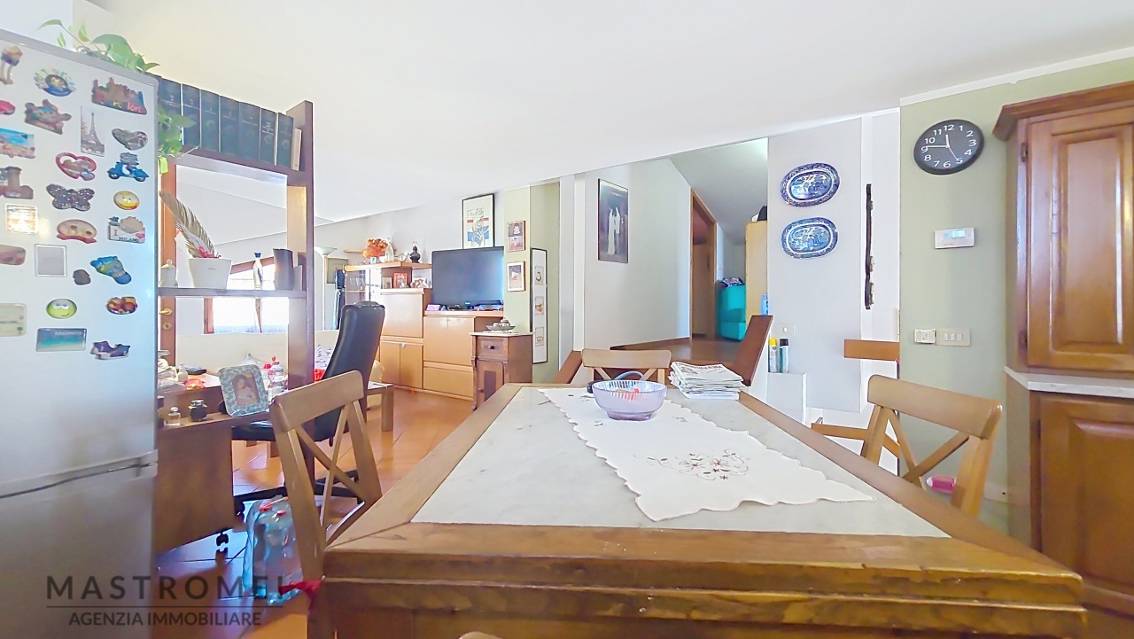 Villa con giardino in via corte nardi, Castelfranco di Sotto
