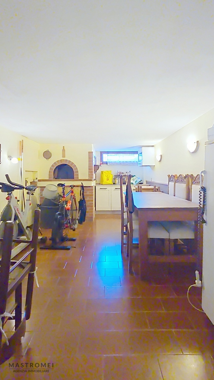 Villa con giardino in via corte nardi, Castelfranco di Sotto