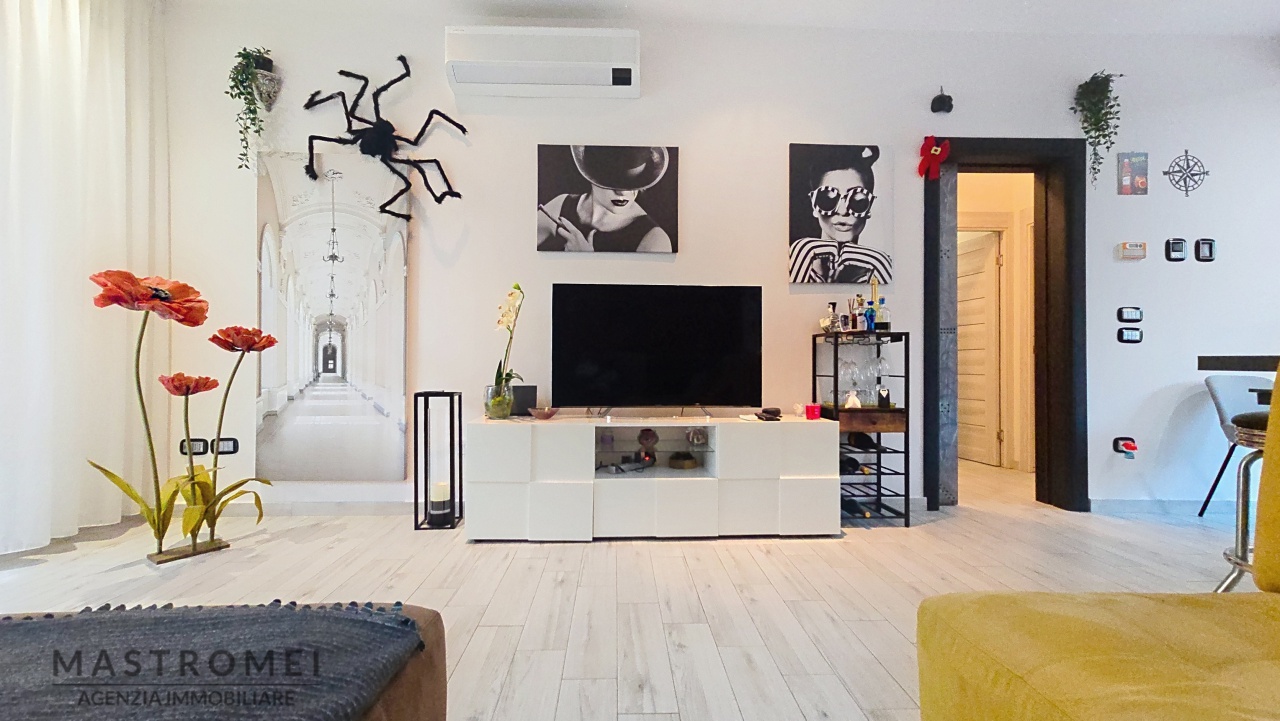 Casa indipendente con giardino in via bartolina, Monsummano Terme