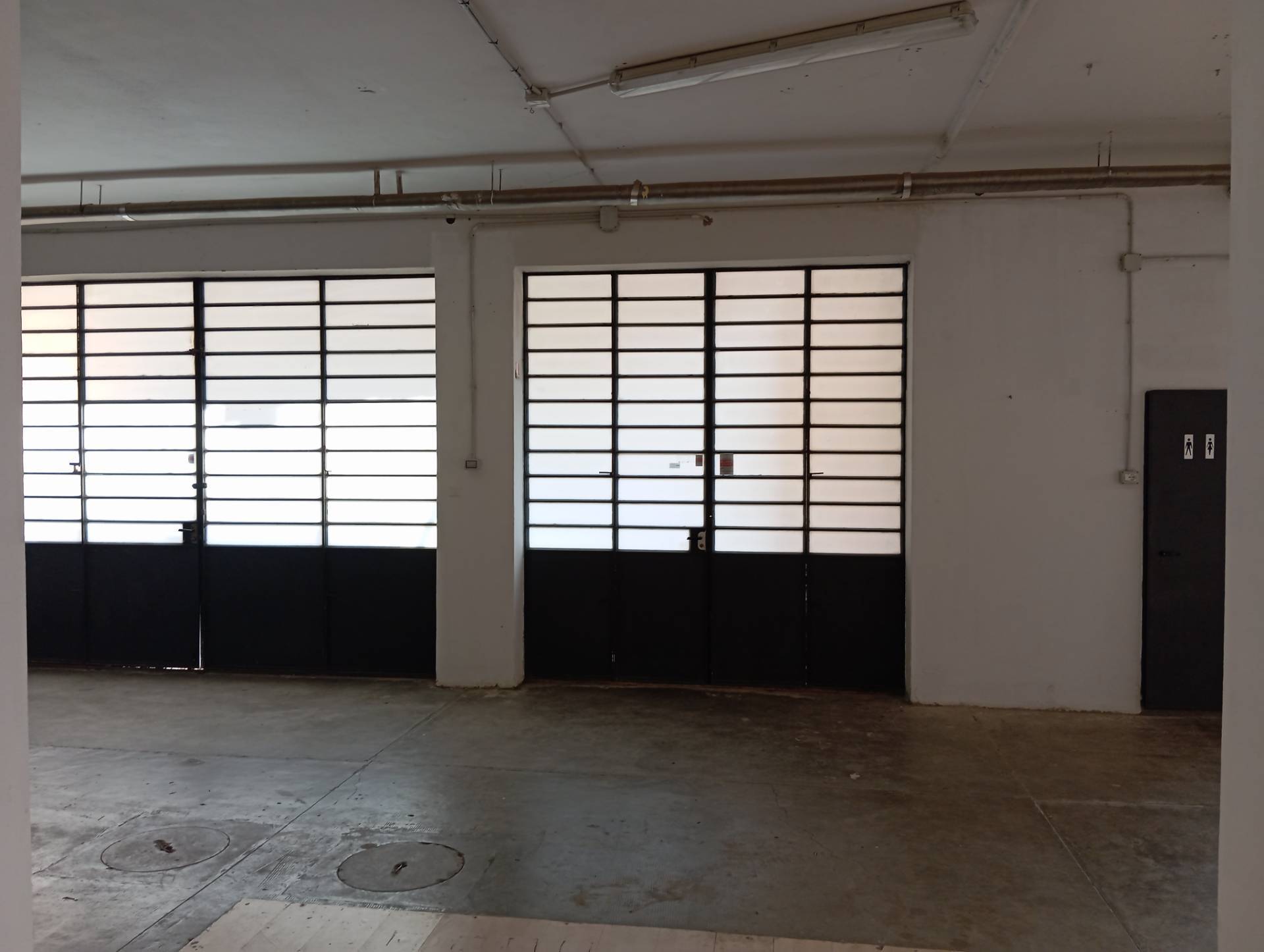 Magazzino in affitto a Prato