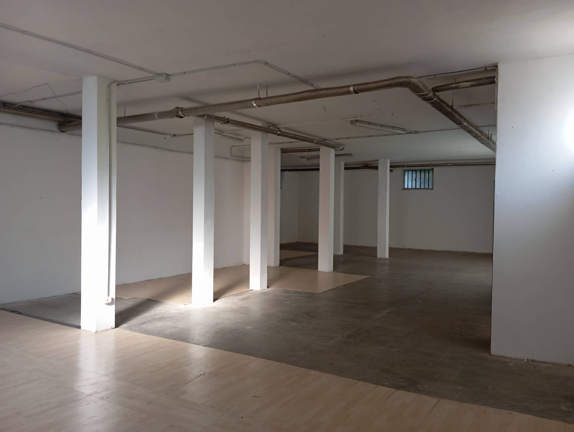 Magazzino in affitto a Prato