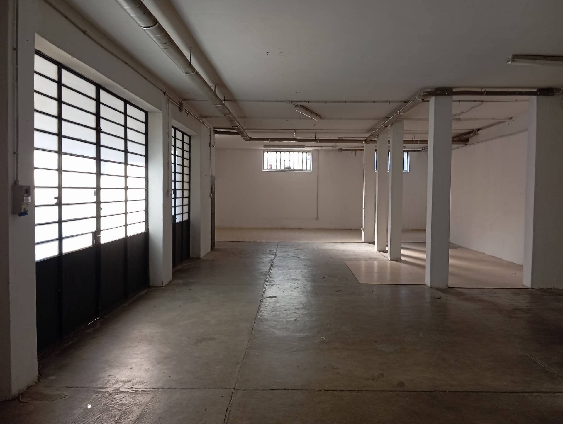 Magazzino in affitto a Prato