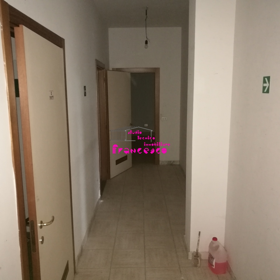 Commerciale Altro in affitto a Empoli, Cortenuova