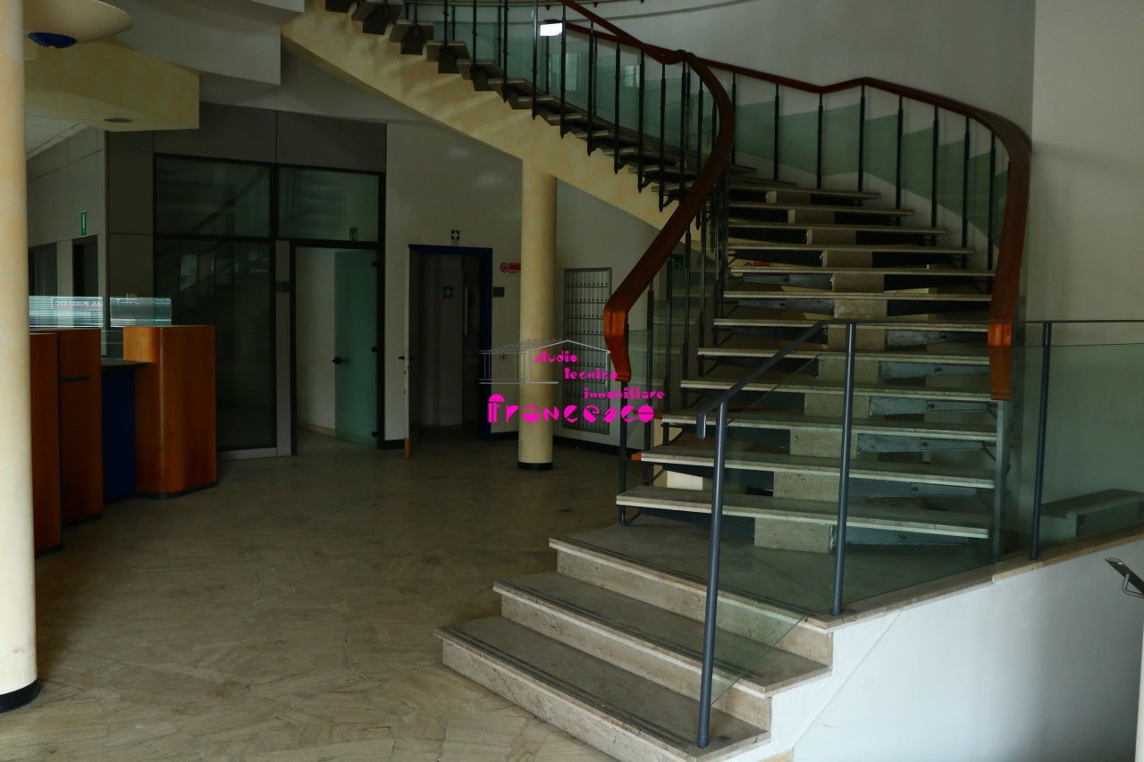 Studio/Ufficio in vendita a Empoli, Cortenuova