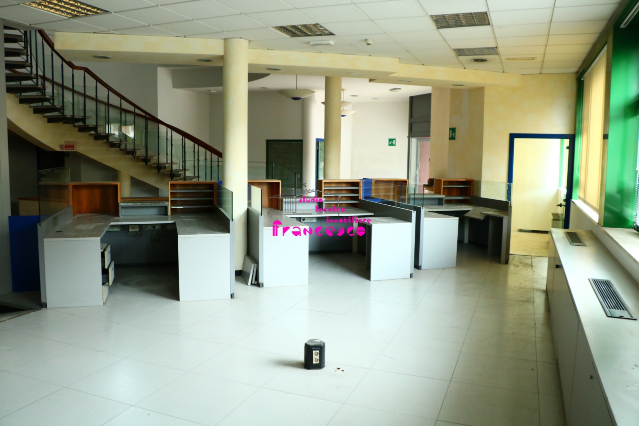 Studio/Ufficio in vendita a Empoli, Cortenuova