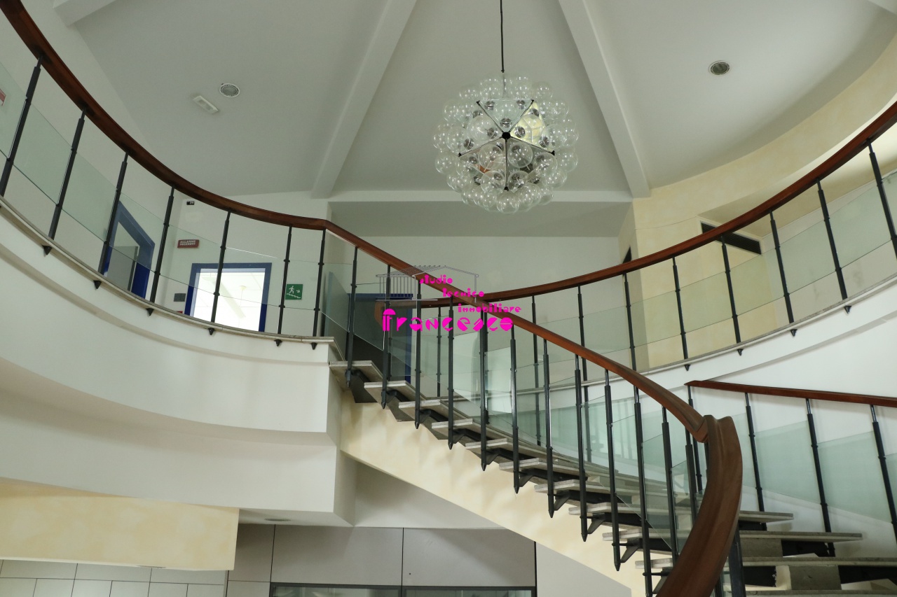 Studio/Ufficio in vendita a Empoli, Cortenuova