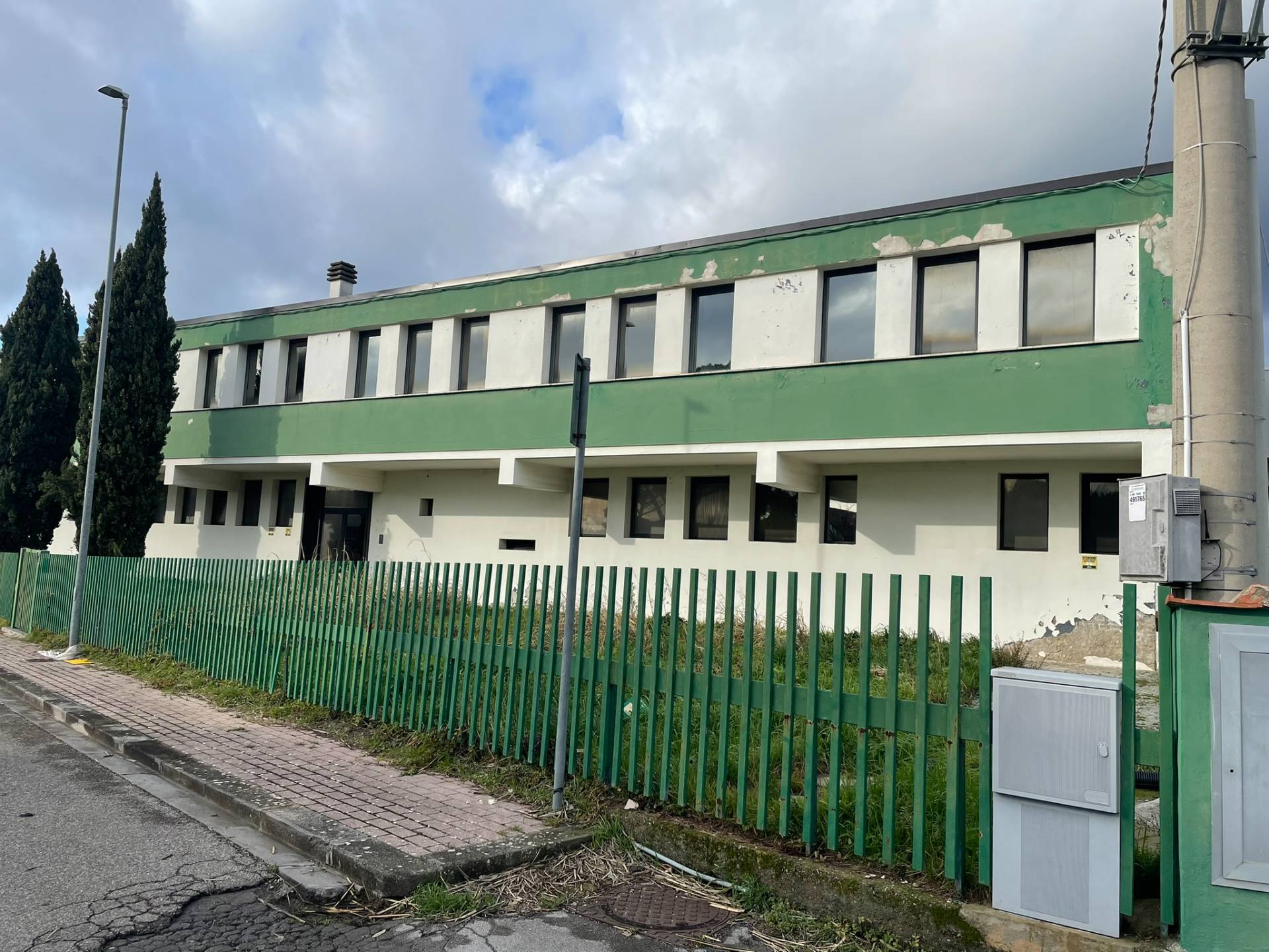 Capannone in vendita a Calenzano