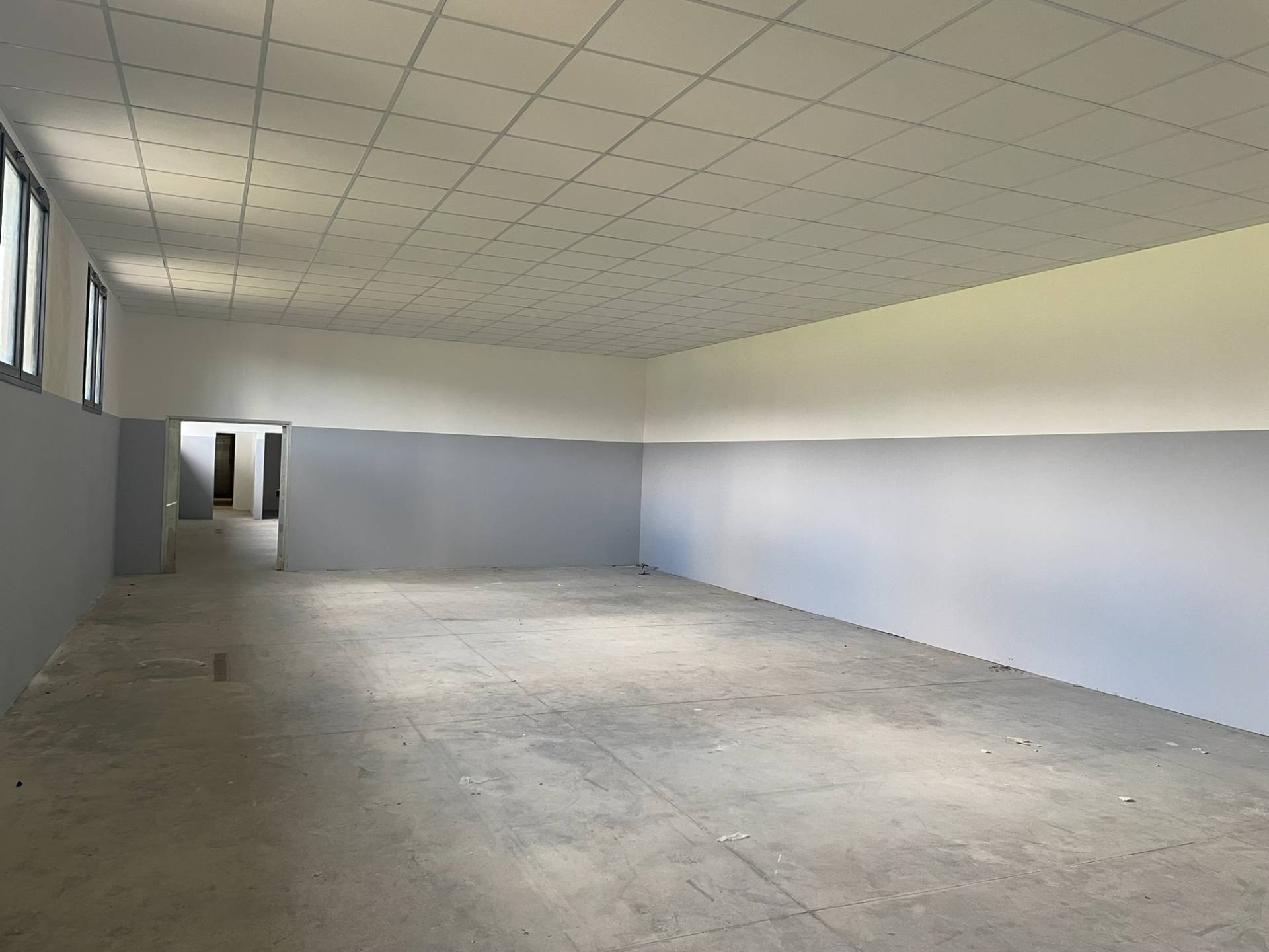 Capannone in vendita a Calenzano