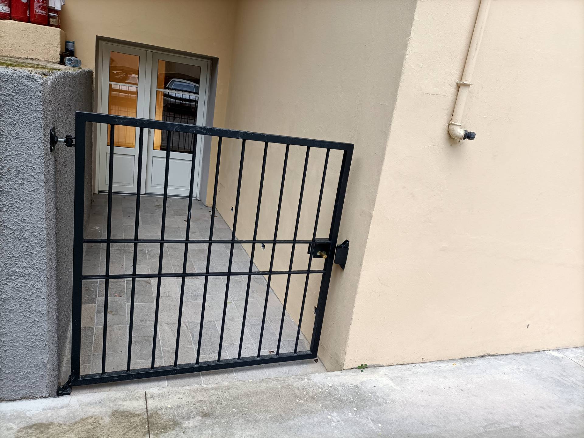 Magazzino in vendita a Firenze, San Iacopino