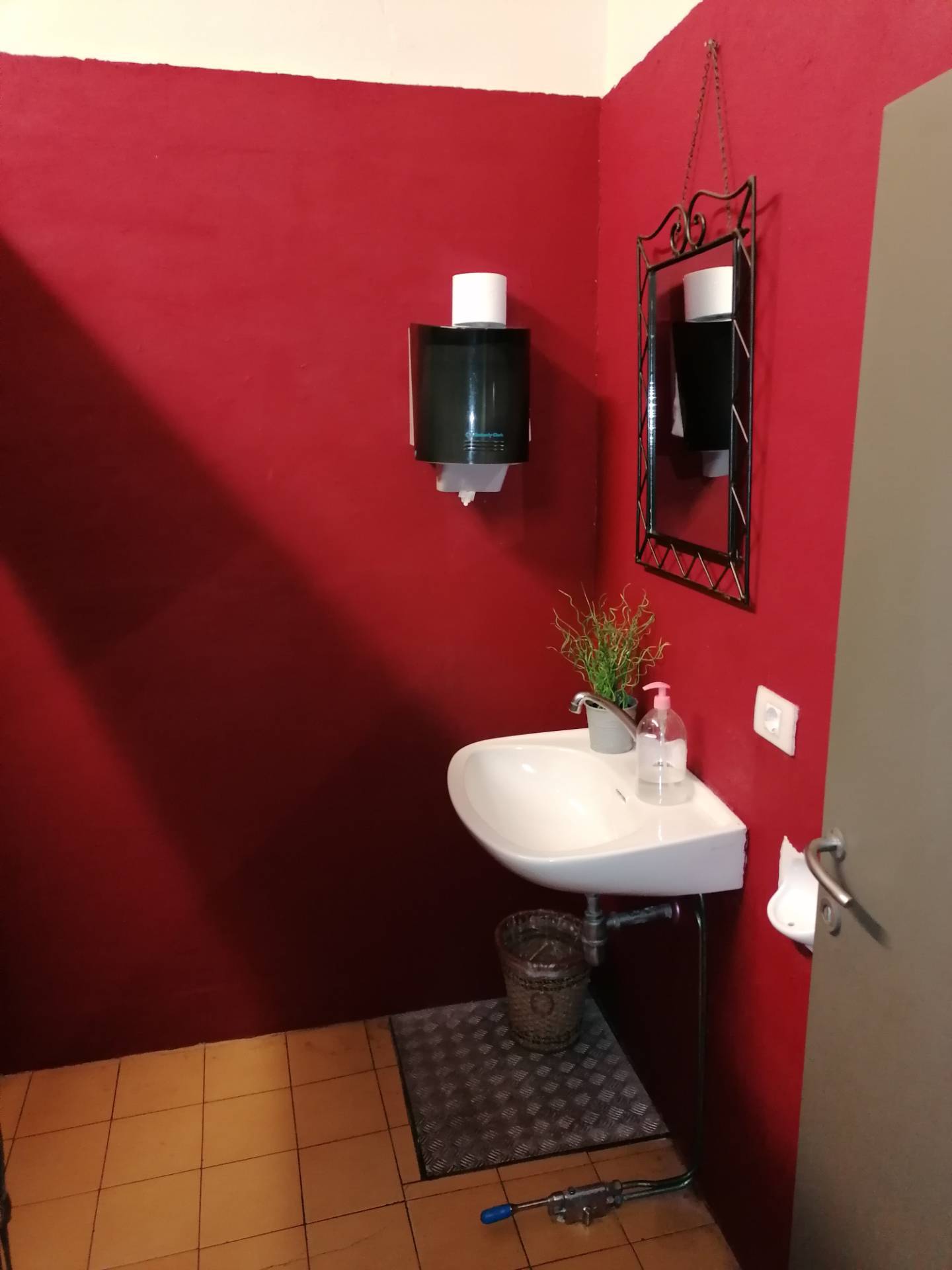 Attivit commerciale in vendita a Calenzano, Croci di Calenzano