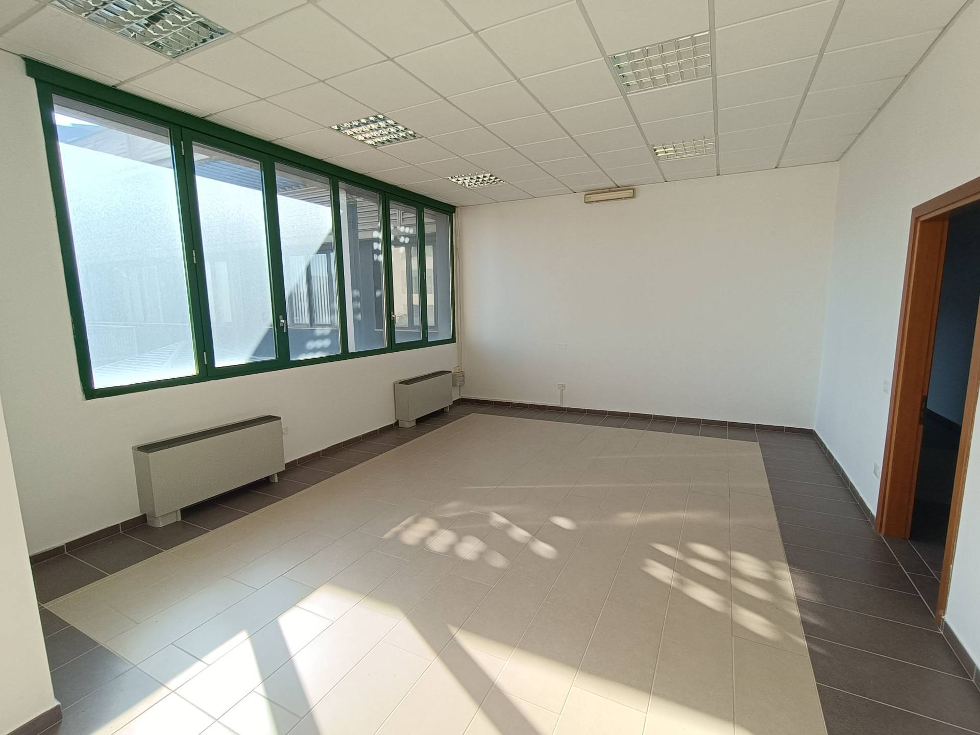 Studio/Ufficio in affitto a Empoli, Cortenuova