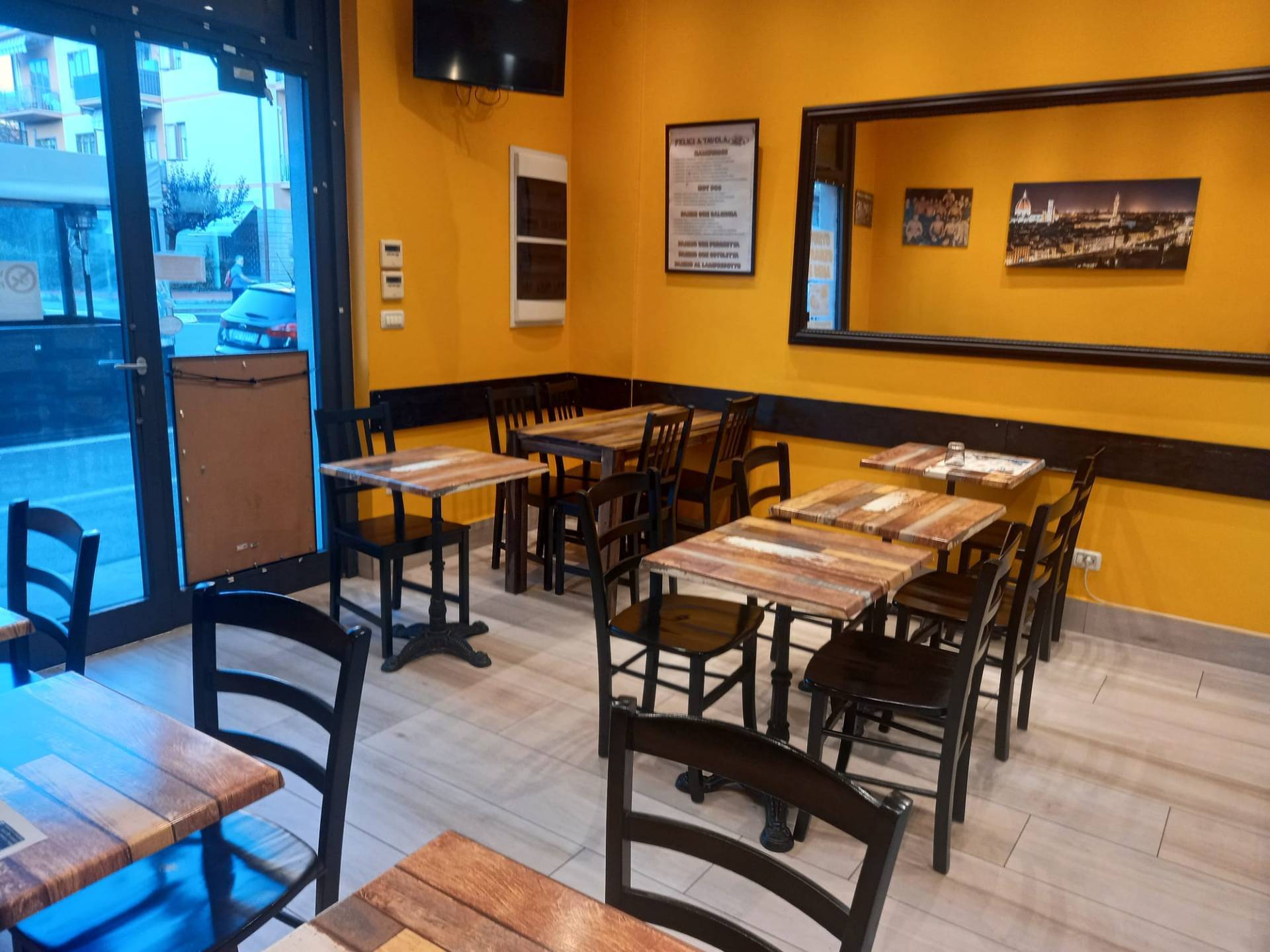 Attivit commerciale in vendita a Sesto Fiorentino