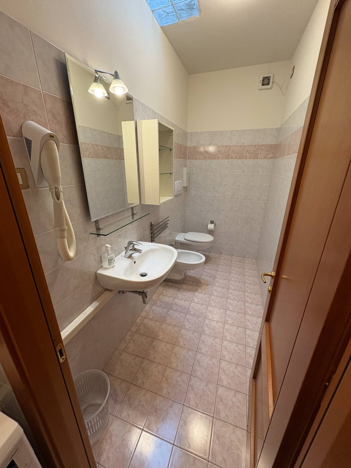 Appartamento in affitto a Calenzano, Settimello