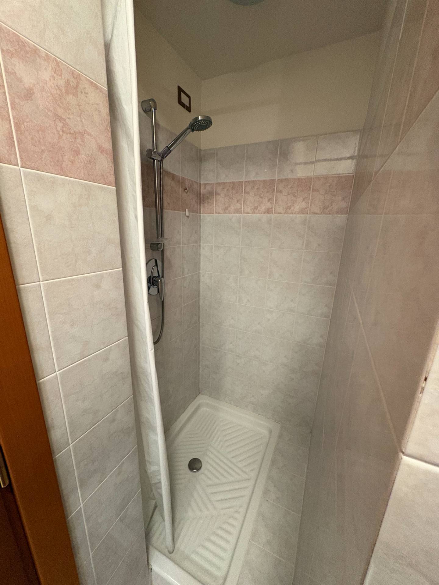 Appartamento in affitto a Calenzano, Settimello