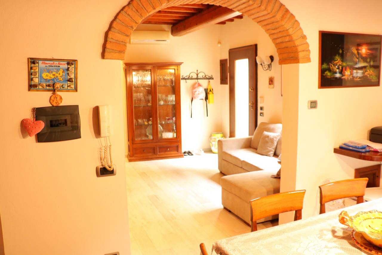 Stabile/Palazzo in vendita a Lastra a Signa, Ginestra Fiorentina