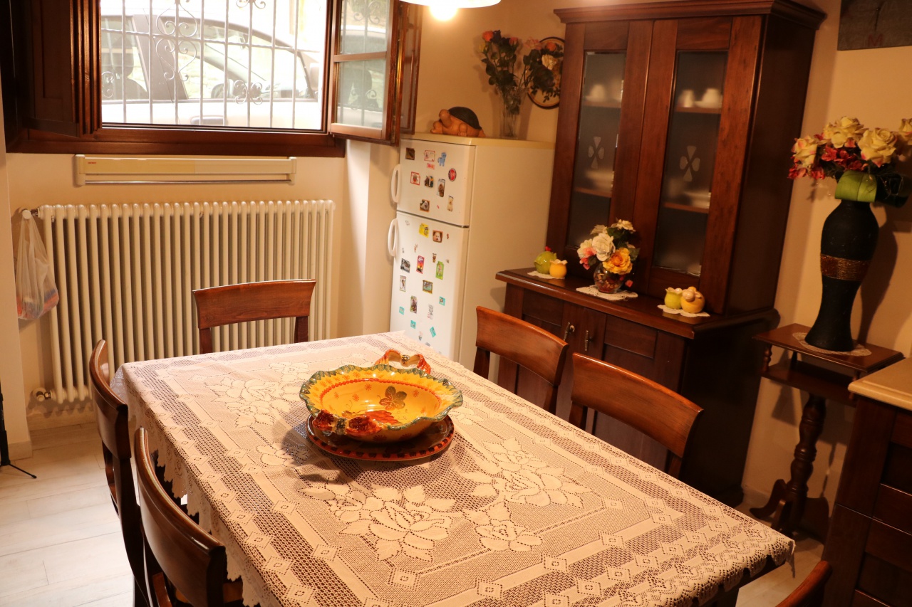 Stabile/Palazzo in vendita a Lastra a Signa, Ginestra Fiorentina