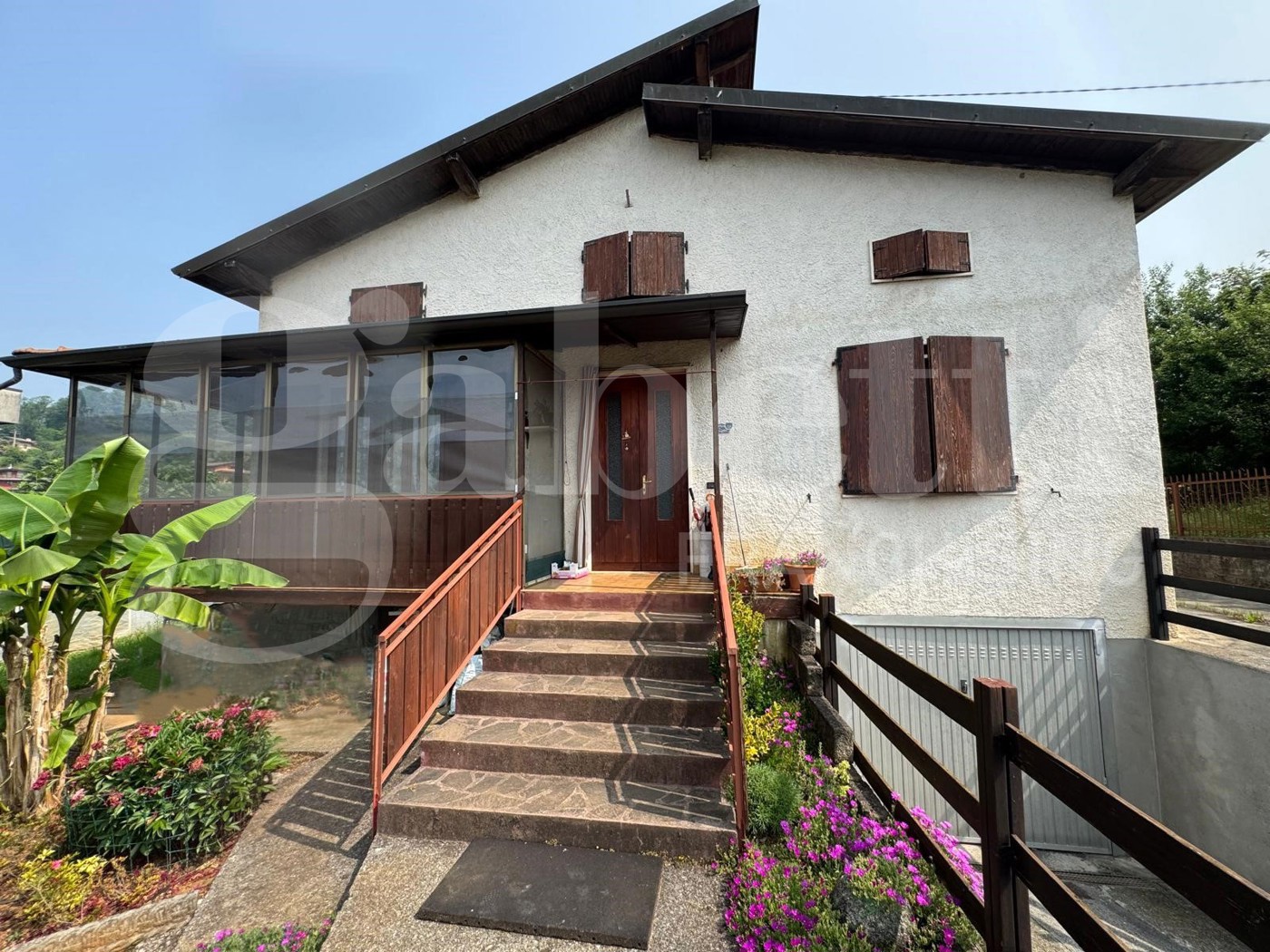 Villa con giardino a Cazzano Sant'Andrea
