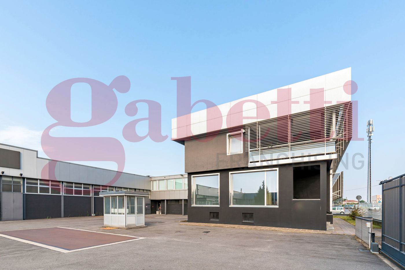 Capannone in vendita a Uboldo